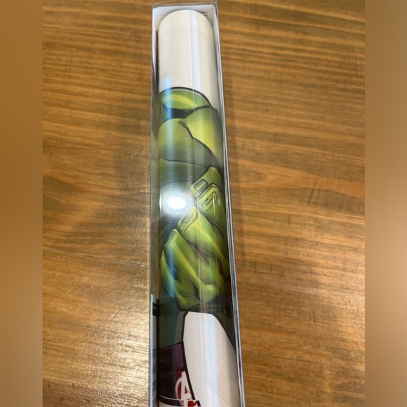 Marvel Comics Incredible Hulk Wall Decal - Picture 5 of 6